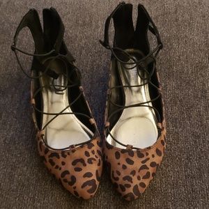 Jennifer lopez cheetah print flats